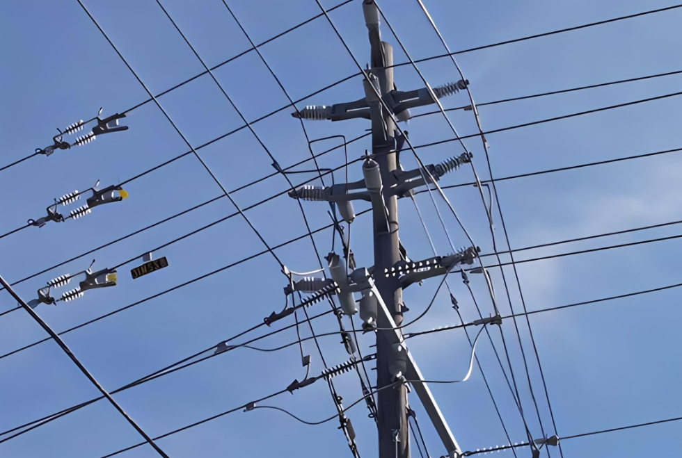 Essential Guide to Overhead Cables